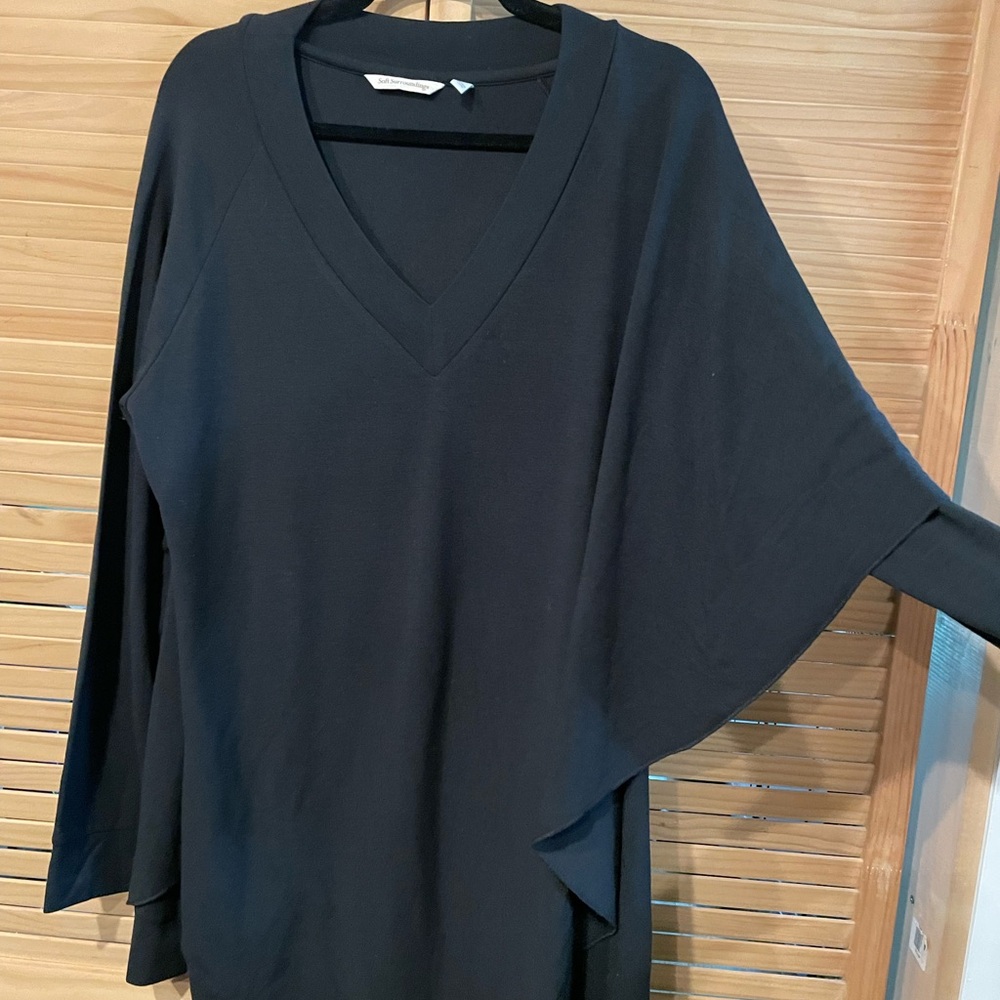 Soft Surroundings Black asymmetrical Long Sleeve Tunic